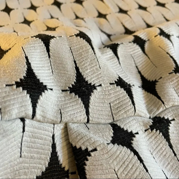 Renee C black and white wavy print skaterstyle dress - Picture 12 of 16